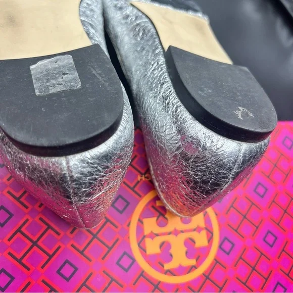 Tory Burch Laila driver  Silver Ballet Flats - Picture 9 of 15